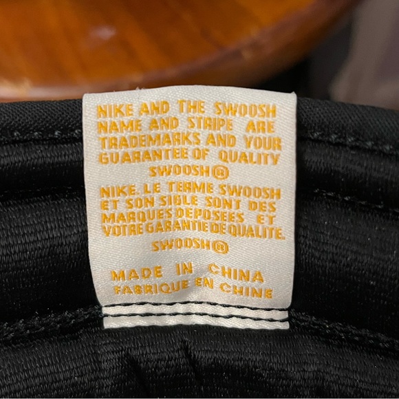 Nike Air Jordan 1 Retro High OG ‘Taxi’ GS Size 6.5Y 575441-711 - Picture 10 of 13